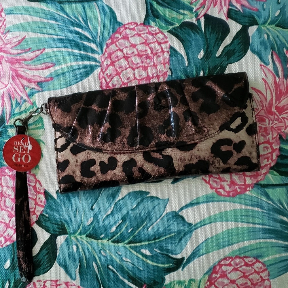 *FINAL PRICE* NWT Style & Co Wristlet
